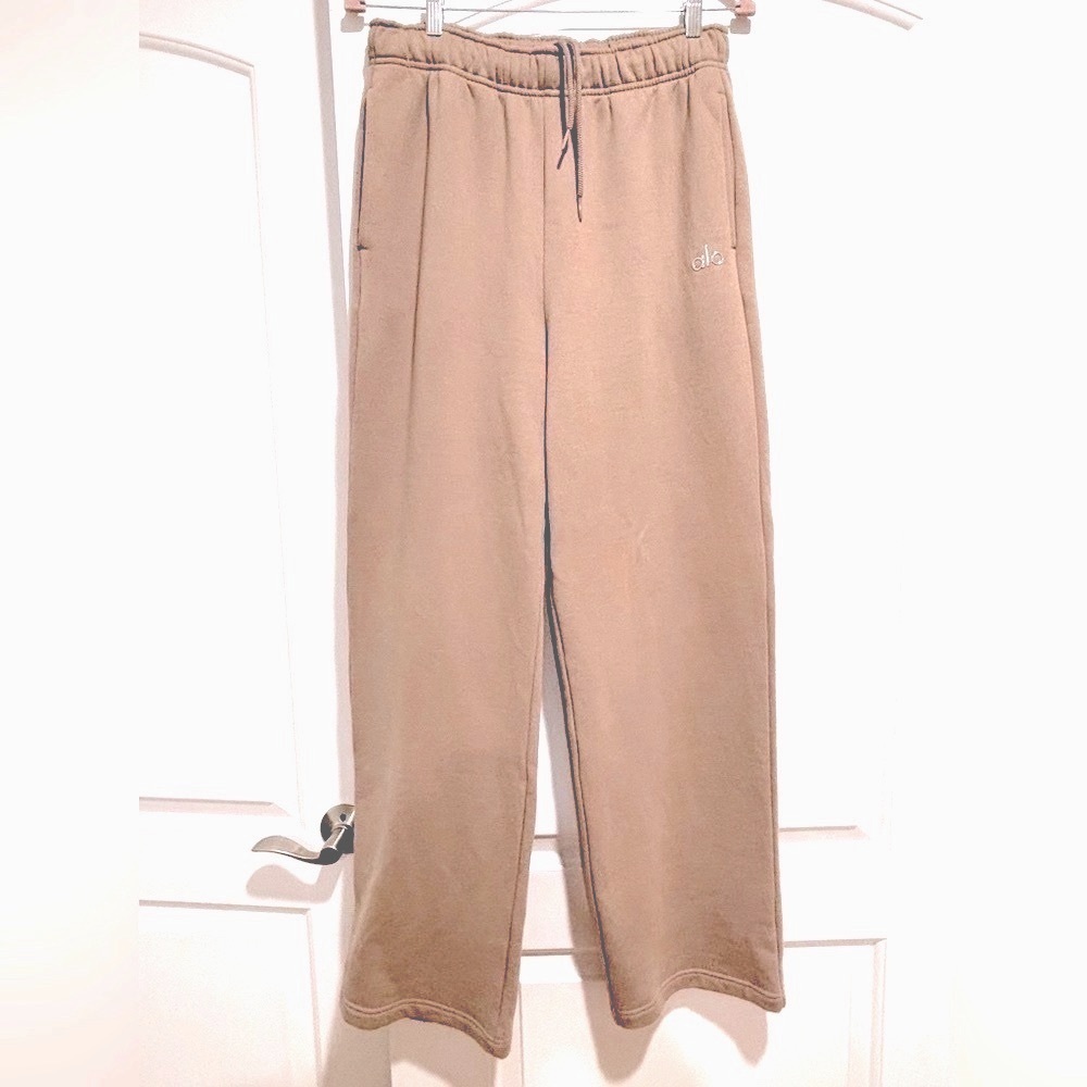 ALO, Color: Gravel! Accolade Straight Leg Sweatpant